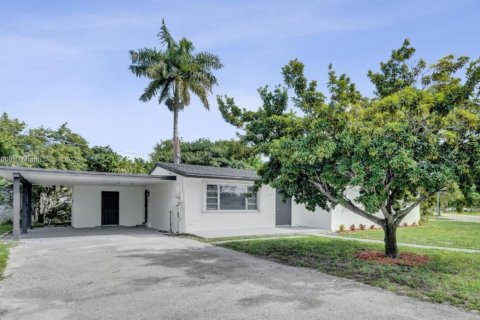 Villa ou maison à vendre à Fort Lauderdale, Floride: 4 chambres, 140.47 m2 № 1965621 - photo 2