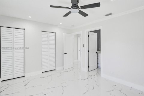 Villa ou maison à vendre à Fort Lauderdale, Floride: 4 chambres, 140.47 m2 № 1965621 - photo 17