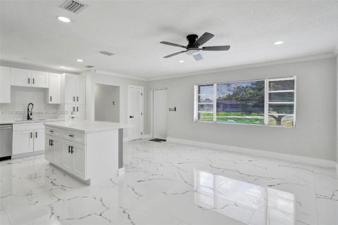 Villa ou maison à vendre à Fort Lauderdale, Floride: 4 chambres, 140.47 m2 № 1965621 - photo 27