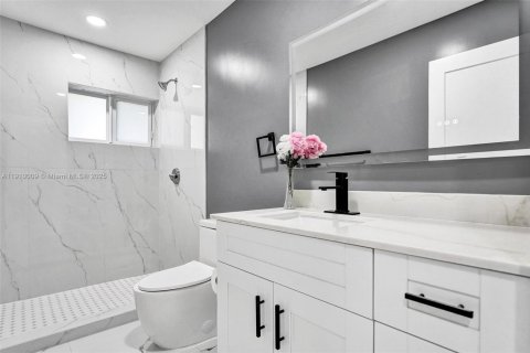 Villa ou maison à vendre à Fort Lauderdale, Floride: 4 chambres, 140.47 m2 № 1965621 - photo 15