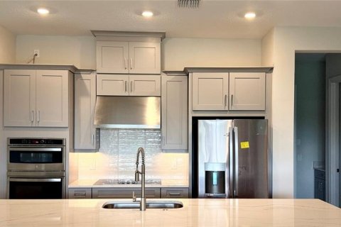 Casa en alquiler en Kissimmee, Florida, 3 dormitorios, 216.83 m2 № 2232444 - foto 5