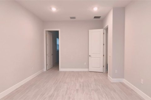 Casa en alquiler en Kissimmee, Florida, 3 dormitorios, 216.83 m2 № 2232444 - foto 12