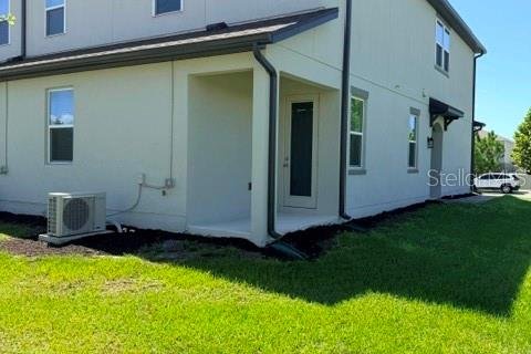 Touwnhouse à vendre à Kissimmee, Floride: 4 chambres, 173.45 m2 № 2429358 - photo 13