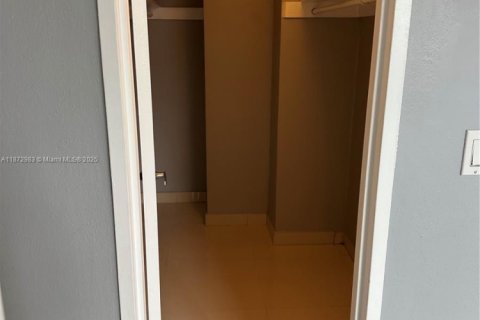 Copropriété à vendre à Hollywood, Floride: 1 chambre, 84.63 m2 № 1921717 - photo 13