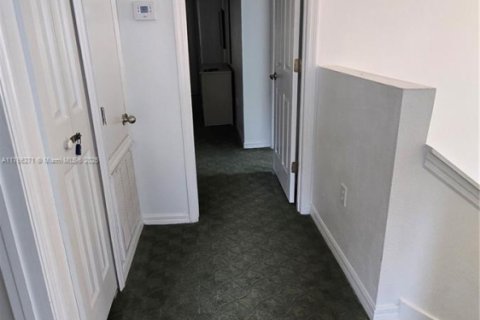 Купить таунхаус в Киссимми, Флорида 4 спальни, 152.82м2, № 1741716 - фото 29