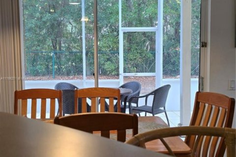 Купить таунхаус в Киссимми, Флорида 4 спальни, 152.82м2, № 1741716 - фото 11