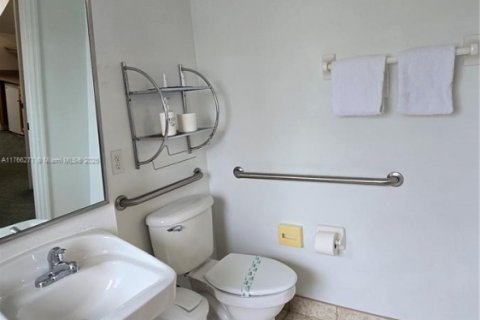 Купить таунхаус в Киссимми, Флорида 4 спальни, 152.82м2, № 1741716 - фото 22