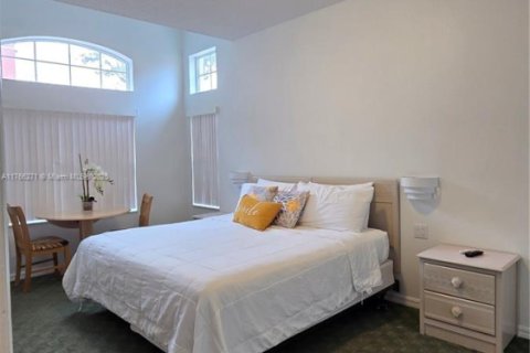 Купить таунхаус в Киссимми, Флорида 4 спальни, 152.82м2, № 1741716 - фото 18