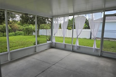 House in Punta Gorda, Florida 3 bedrooms, 139.73 sq.m. № 1900141 - photo 23