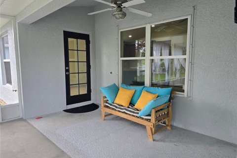 House in Punta Gorda, Florida 3 bedrooms, 139.73 sq.m. № 1900141 - photo 24