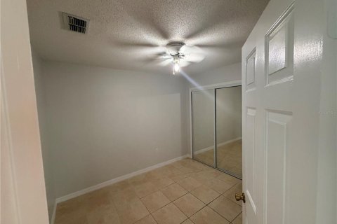 House in Kissimmee, Florida 3 bedrooms, 107.3 sq.m. № 2207976 - photo 6
