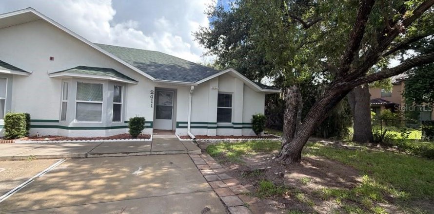 House in Kissimmee, Florida 3 bedrooms, 107.3 sq.m. № 2207976