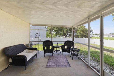 House in Riverview, Florida 3 bedrooms, 117.99 sq.m. № 2220567 - photo 24
