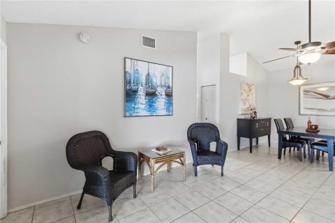 House in Riverview, Florida 3 bedrooms, 117.99 sq.m. № 2220567 - photo 7