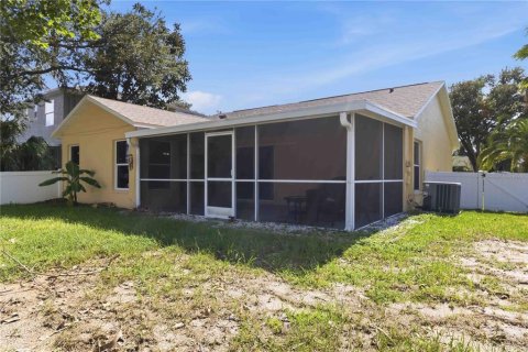 House in Riverview, Florida 3 bedrooms, 117.99 sq.m. № 2220567 - photo 27