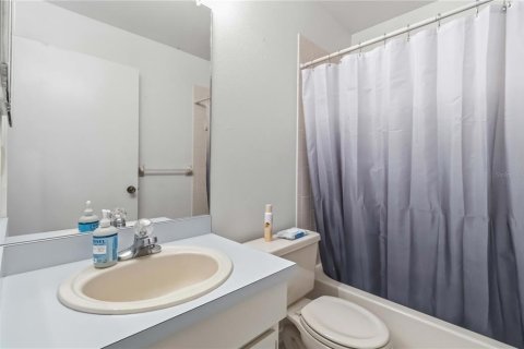 House in Riverview, Florida 3 bedrooms, 117.99 sq.m. № 2220567 - photo 19