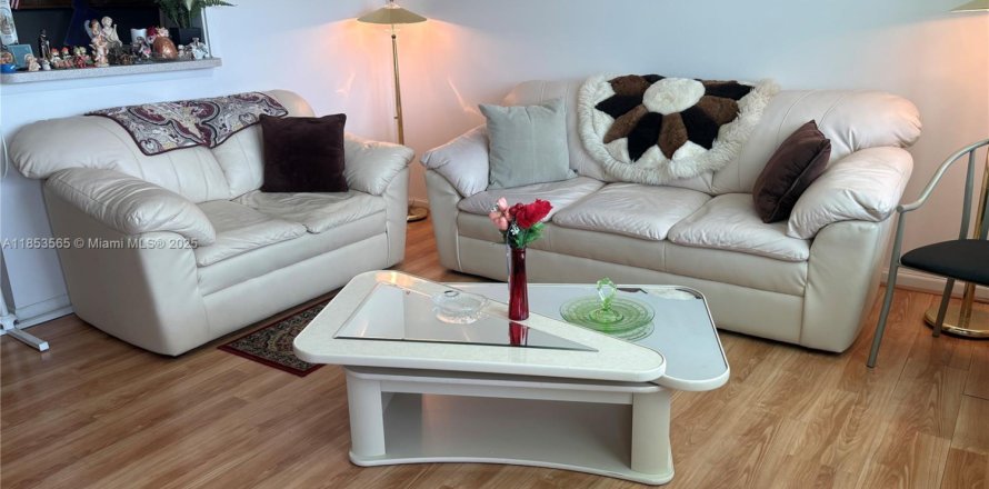 Condo in Deerfield Beach, Florida, 1 bedroom  № 1874797