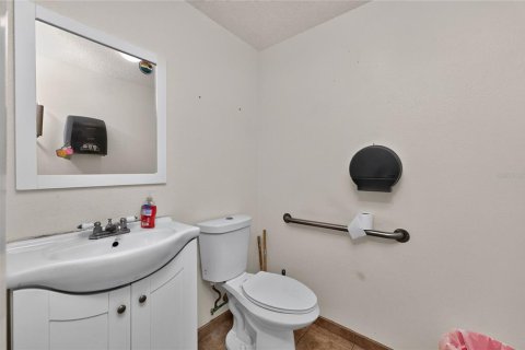 Propiedad comercial en venta en Englewood, Florida, 224.27 m2 № 2280716 - foto 24