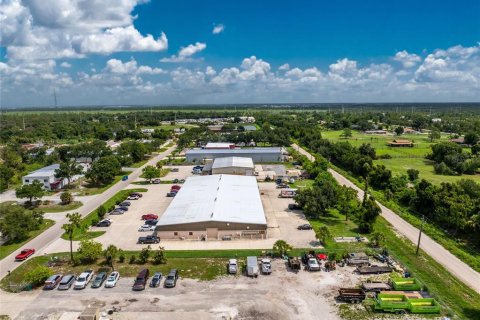 Propiedad comercial en venta en Englewood, Florida, 224.27 m2 № 2280716 - foto 28