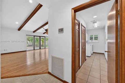 Купить виллу или дом в Пальметто-Бей, Флорида 4 спальни, 309.18м2, № 2049577 - фото 17