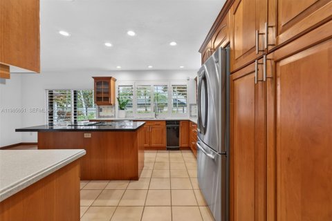 Купить виллу или дом в Пальметто-Бей, Флорида 4 спальни, 309.18м2, № 2049577 - фото 14