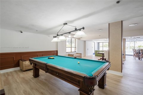 Купить кондоминиум в Бэл-Харбор, Флорида 1 спальня, 94.67м2, № 1958238 - фото 26