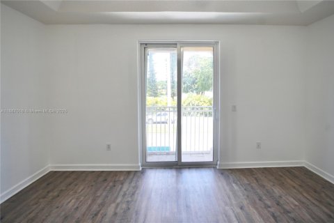 Adosado en alquiler en Doral, Florida, 4 dormitorios, 188.59 m2 № 1933715 - foto 10