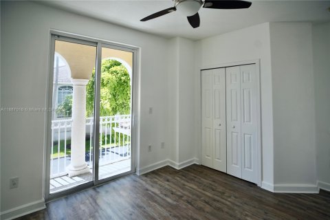 Adosado en alquiler en Doral, Florida, 4 dormitorios, 188.59 m2 № 1933715 - foto 19