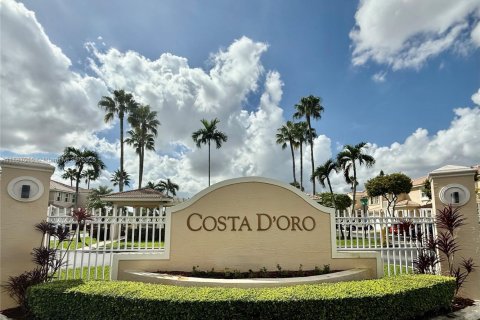 Adosado en alquiler en Doral, Florida, 4 dormitorios, 188.59 m2 № 1933715 - foto 26