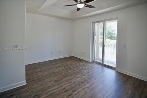 Adosado en alquiler en Doral, Florida, 4 dormitorios, 188.59 m2 № 1933715 - foto 17