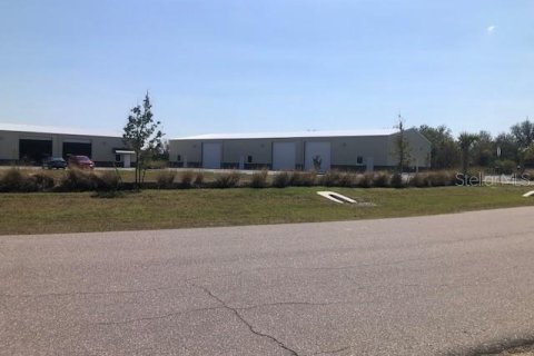 Propiedad comercial en alquiler en Rotonda, Florida, 845.41 m2 № 1560139 - foto 6