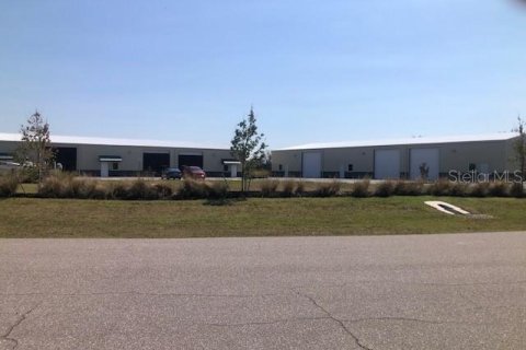 Propiedad comercial en alquiler en Rotonda, Florida, 845.41 m2 № 1560139 - foto 5