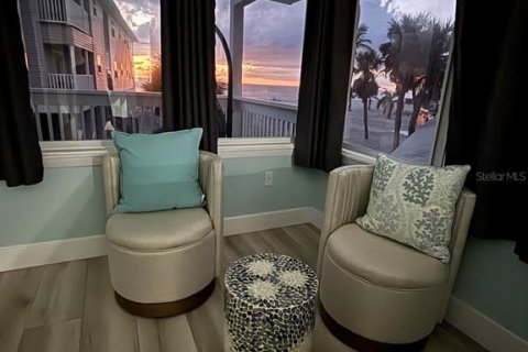 Casa en venta en Englewood, Florida, 4 dormitorios, 199.28 m2 № 1744931 - foto 2