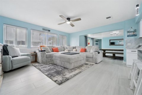 Casa en venta en Englewood, Florida, 4 dormitorios, 199.28 m2 № 1744931 - foto 13