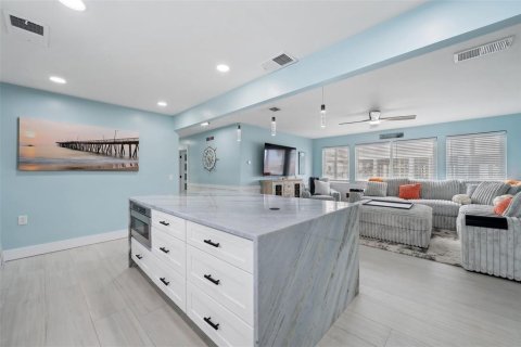 Casa en venta en Englewood, Florida, 4 dormitorios, 199.28 m2 № 1744931 - foto 18