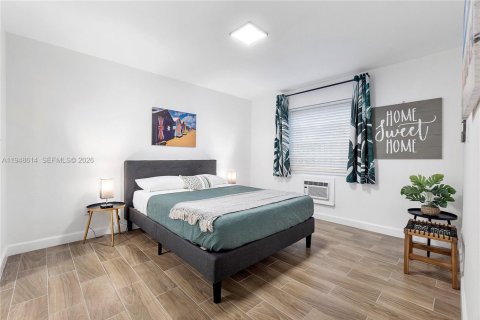 Commercial property in Fort Lauderdale, Florida № 2004254 - photo 21