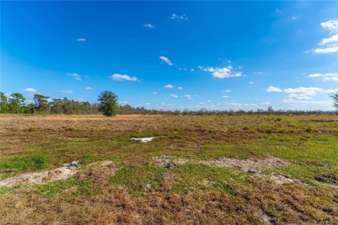 House in Fort Meade, Florida 3 bedrooms, 149.76 sq.m. № 1824785 - photo 2