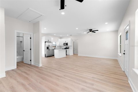 House in Fort Meade, Florida 3 bedrooms, 149.76 sq.m. № 1824785 - photo 7