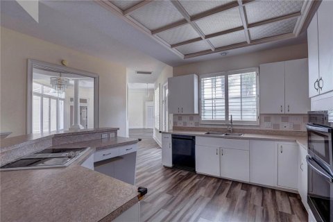 House in Safety Harbor, Florida 4 bedrooms, 312.62 sq.m. № 1894094 - photo 12