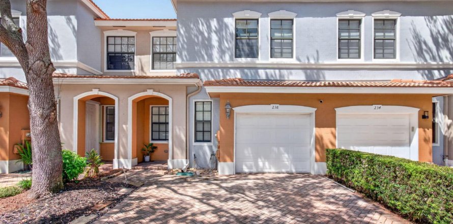 Touwnhouse à Delray Beach, Floride 3 chambres, 172.43 m2 № 2374875