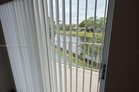 Снять в аренду кондоминиум в Майами, Флорида 2 спальни, 83.61м2, № 2004832 - фото 11