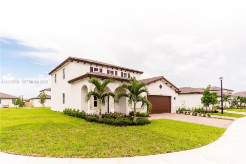 Casa en venta en Homestead, Florida, 5 dormitorios, 288.46 m2 № 2372355 - foto 3