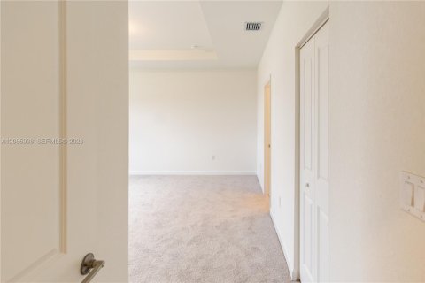 Casa en venta en Homestead, Florida, 5 dormitorios, 288.46 m2 № 2372355 - foto 29