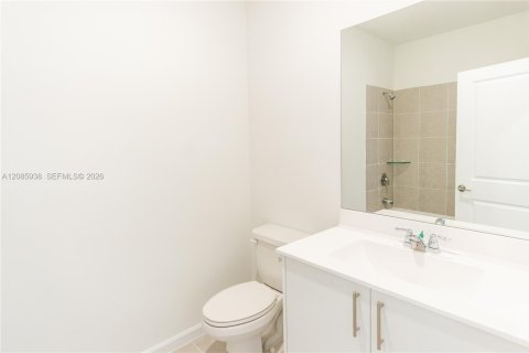 Casa en venta en Homestead, Florida, 5 dormitorios, 288.46 m2 № 2372355 - foto 24