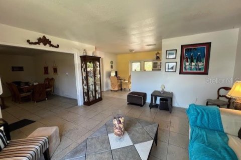 Casa en venta en Orlando, Florida, 4 dormitorios, 161.28 m2 № 1199517 - foto 10