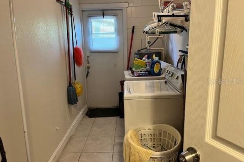 Casa en venta en Orlando, Florida, 4 dormitorios, 161.28 m2 № 1199517 - foto 25
