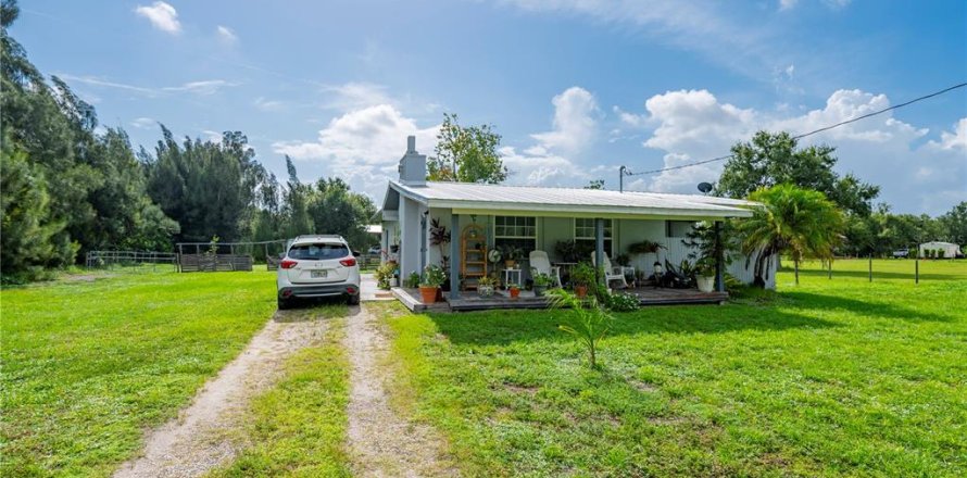 Villa ou maison à Punta Gorda, Floride 2 chambres, 127.37 m2 № 2198764