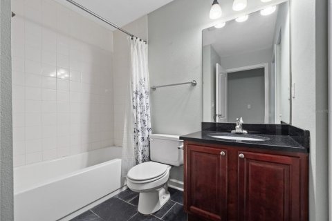 Condo in Orlando, Florida, 2 bedrooms № 2214984 - photo 12