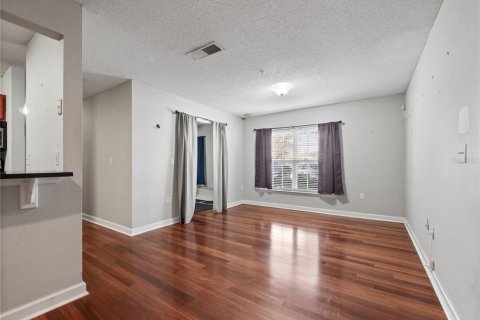 Condo in Orlando, Florida, 2 bedrooms № 2214984 - photo 18