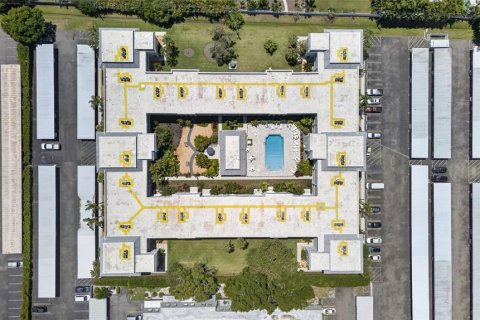 Copropriété à vendre à Belleair, Floride: 2 chambres, 111.48 m2 № 2101370 - photo 22